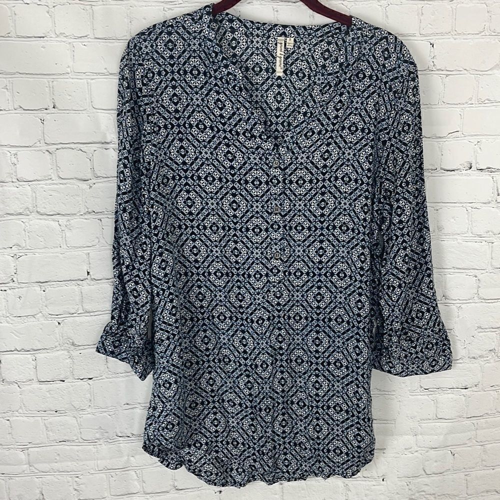 Grand & Greene Blue Patterned Blouse Size Small